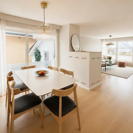 Lys Og Moderne Enebolig Naer Sentrum Og Ons Stavanger